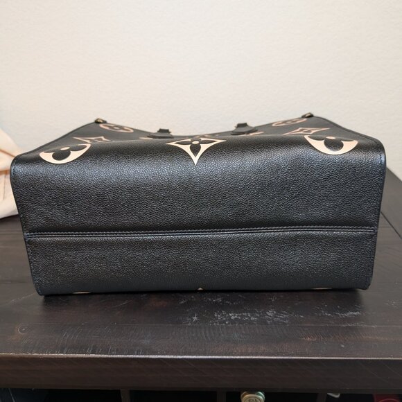 Louis Vuitton OnTheGo mm - Picture 11 of 11